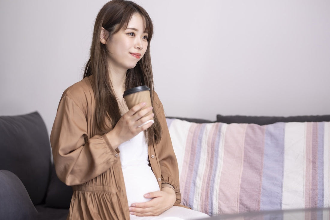 授乳中でも安心して飲めるカフェインレスコーヒーとは？安全性・選び方・おすすめまで解説