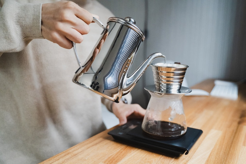 最高の一杯を生む道具｜温度調節機能付きコーヒーケトルの選び方とおすすめモデル
