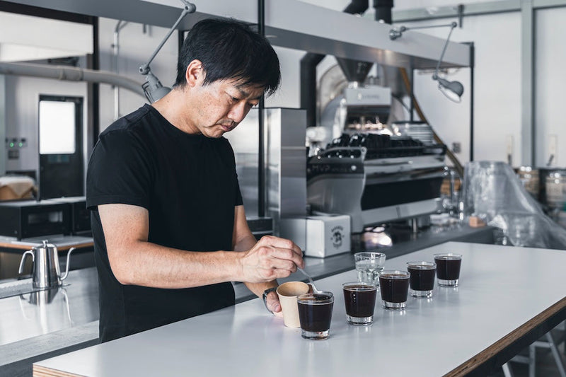 コーヒー豆のカッピング方法｜SCAプロトコルで香りと味を見極める手順