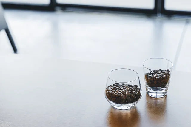 焙煎したコーヒー豆