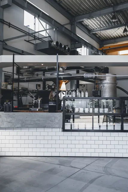 NOVOLD COFFEE ROASTERS 焙煎所の内観