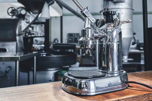 NOVOLD COFFEE ROASTERS 焙煎所の内観